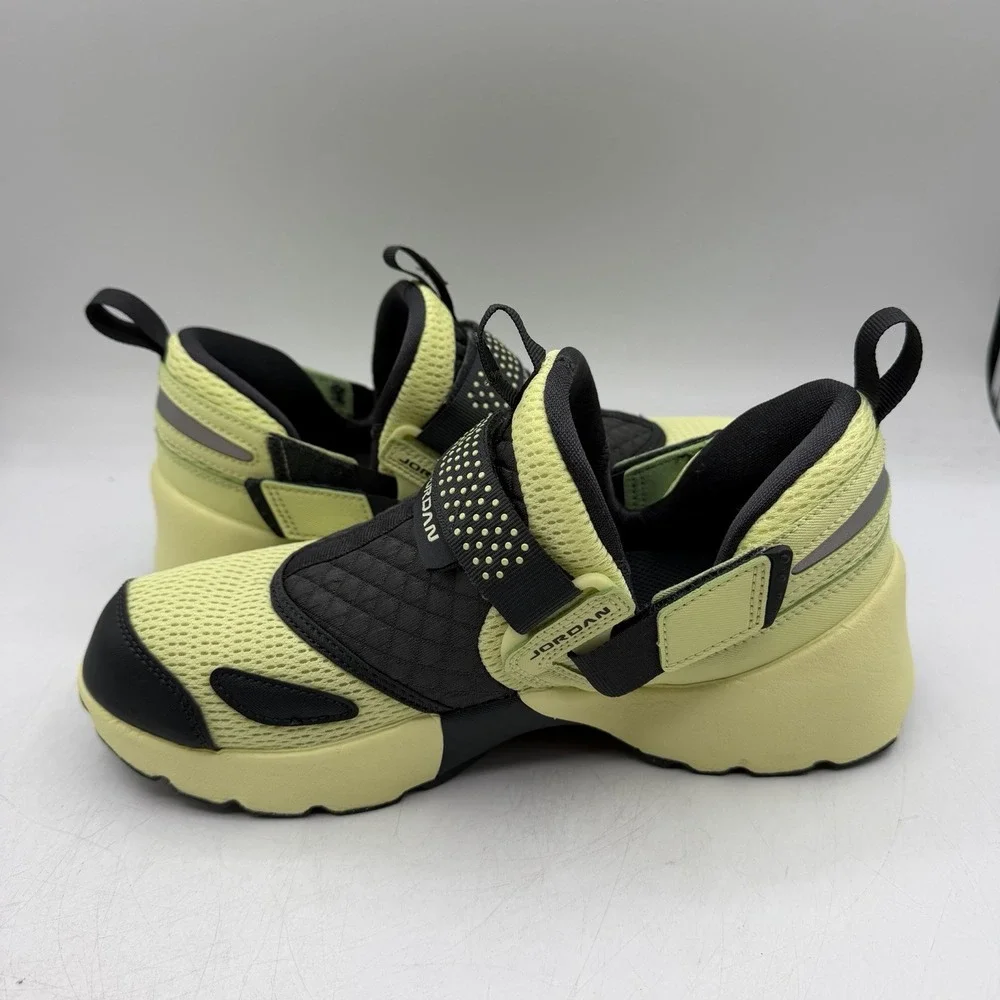 Nike Air Jordan Trunner LX Shoes Womens Size 8 Luminous Green Black HQ2164-302